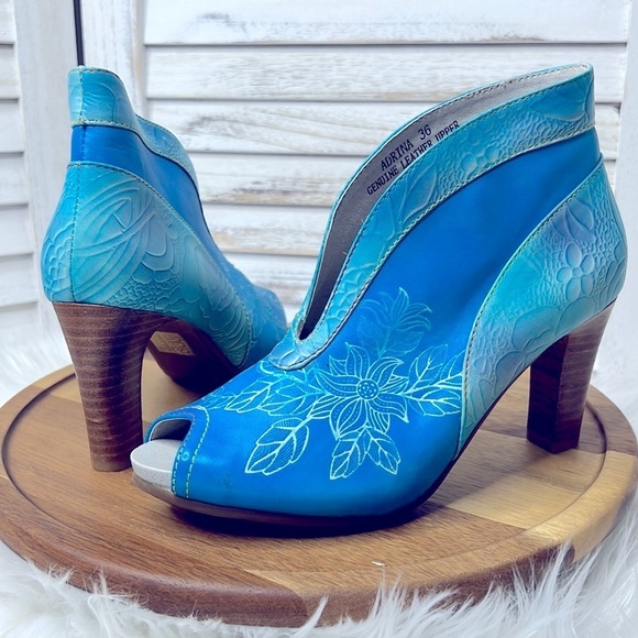 L'Artiste Shoes - L'artiste l Adrina Turquoise Leather  3" Wood Heel NWOB 36/6